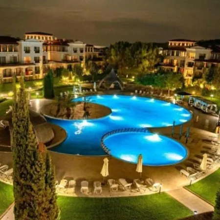 студио в затворен комплекс *